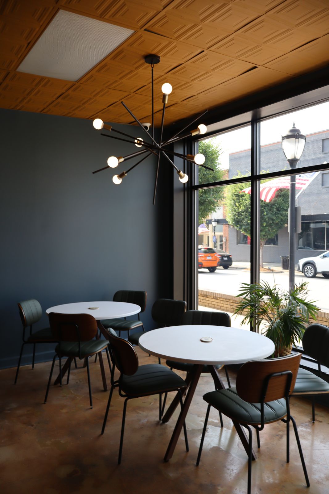 Window tables and seating